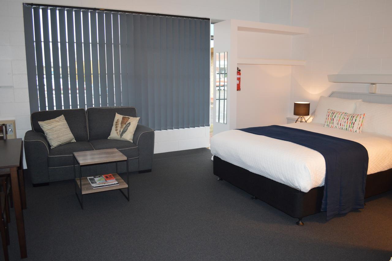 Penguin Seaside Motel Quarto foto
